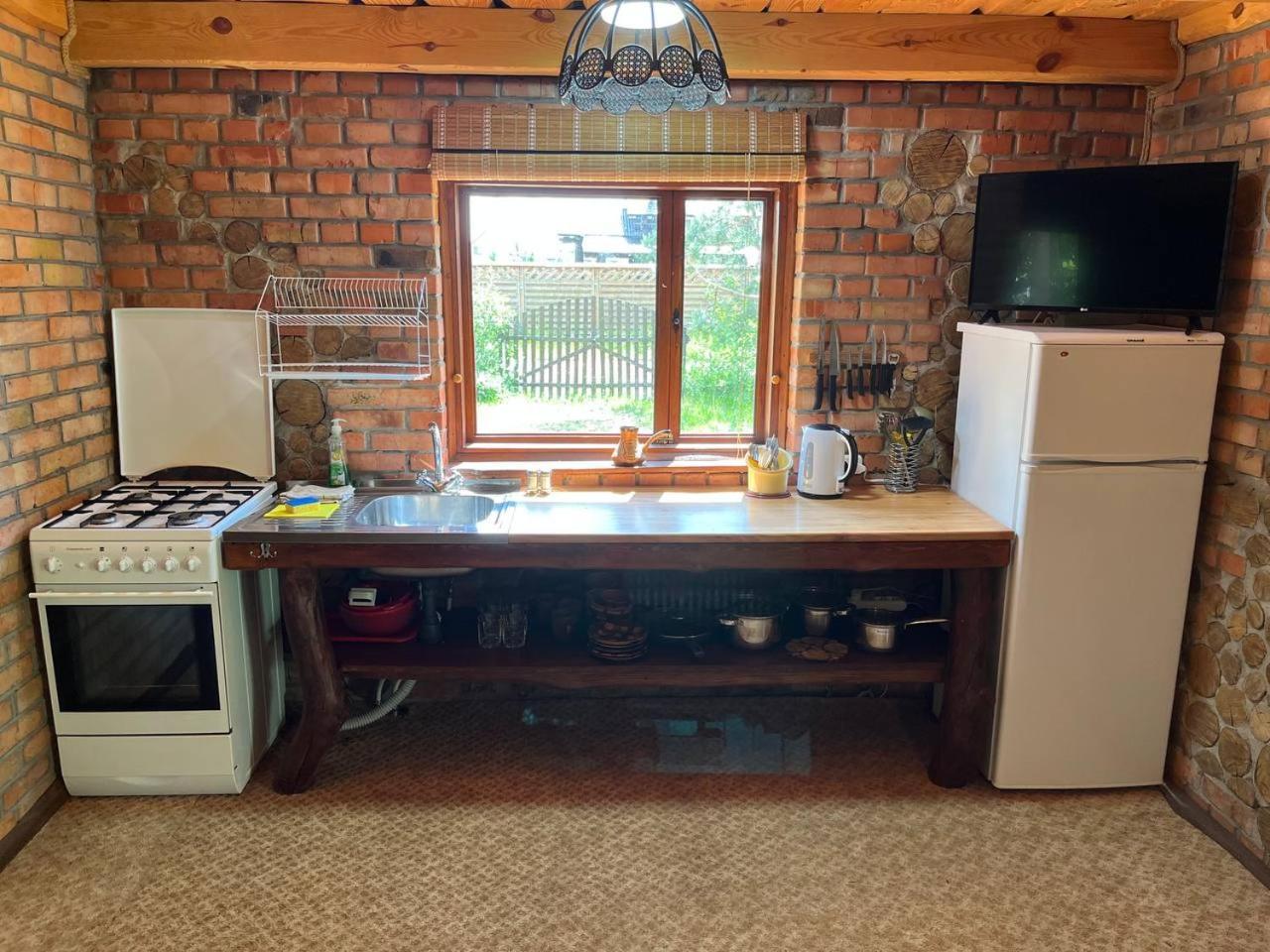 Zelenyi Rai Apartment Sviteaz Cameră foto